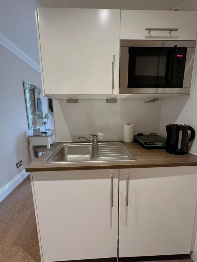 Cheshire Hospitality Ltd Trading As Lennox Lea Studios And Apartments Sale Eksteriør billede
